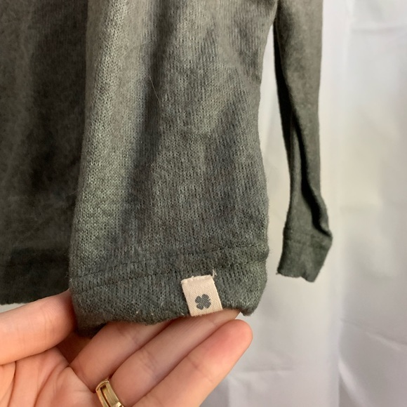 Lucky Brand long sleeve 💲SALE💲 - Picture 5 of 6